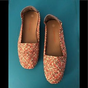 Bernie Mev flats orange / ivory size 9.6